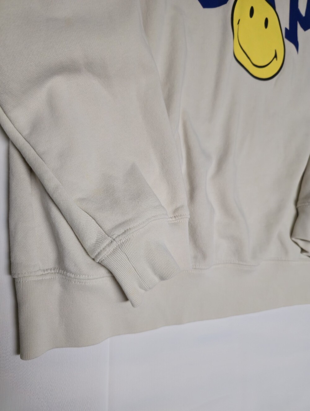 GAP Smiley Originals Cream Sweatshirt with Blue Logo and Yellow Smiley - Picture 4 of 13